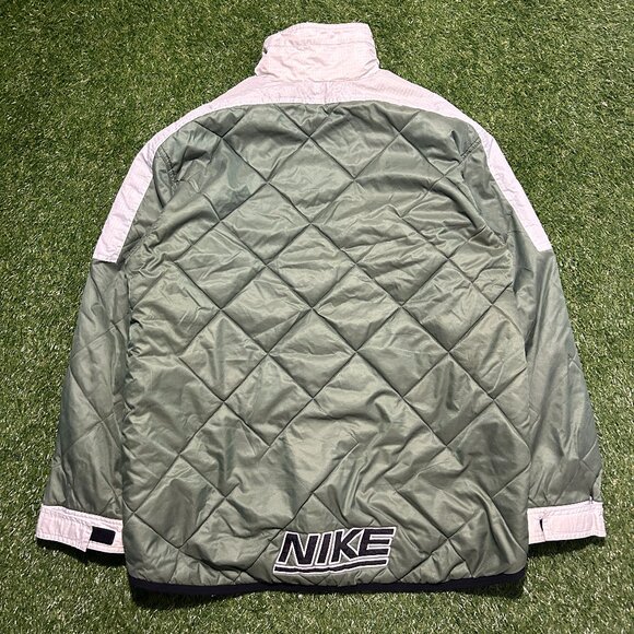 Vintage Nike Green Quilted Nylon Jacket – Insulated & Lined – Large (Fits XL) - Picture 2 of 3